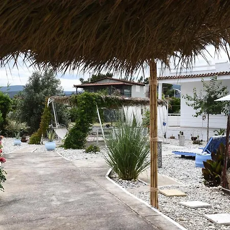 Almyros Míloi