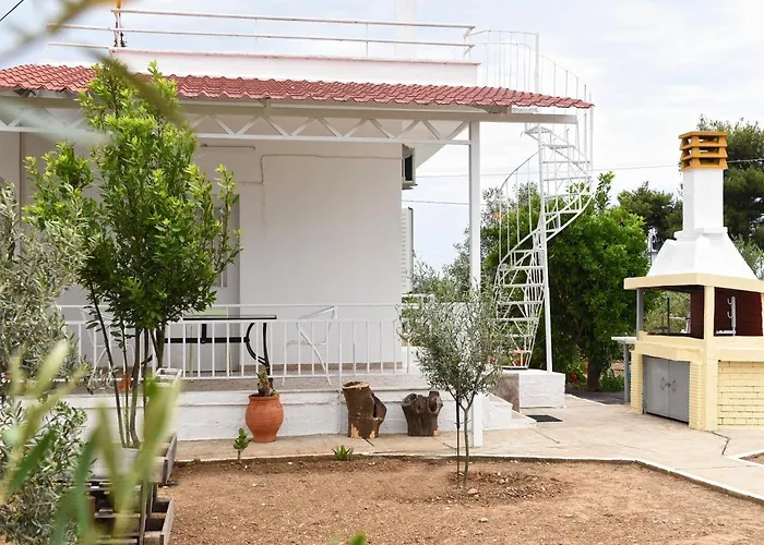 Holiday home Almyros *