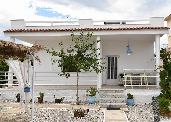 Almyros Holiday home *